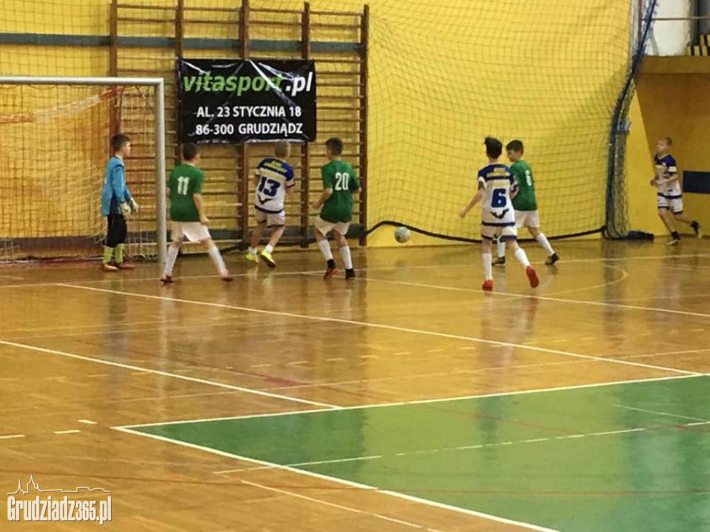 Halowy Turniej Piłki Nożnej VITASPORT Junior D2 Cup 2018