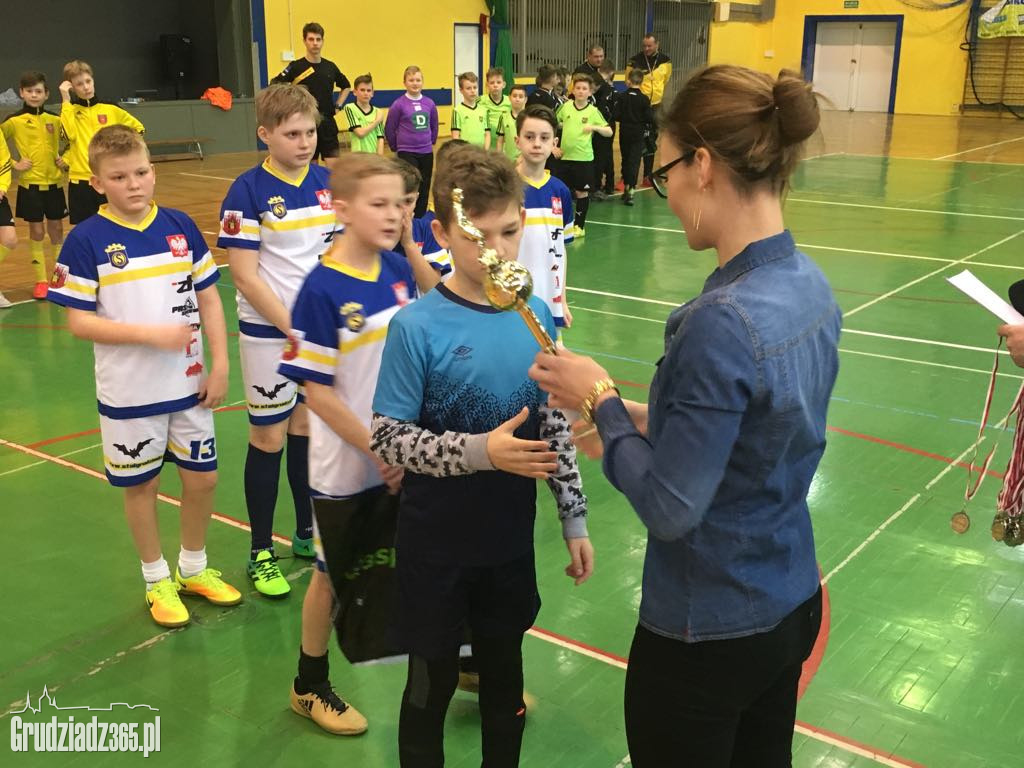 Halowy Turniej Piłki Nożnej VITASPORT Junior D2 Cup 2018