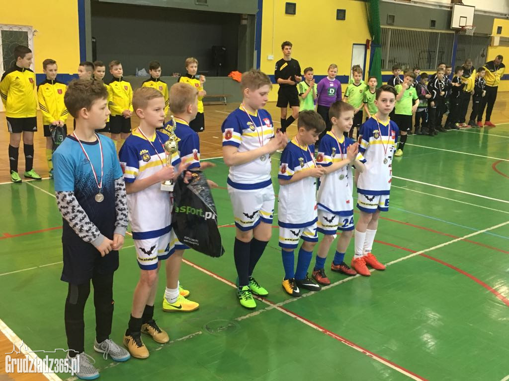 Halowy Turniej Piłki Nożnej VITASPORT Junior D2 Cup 2018