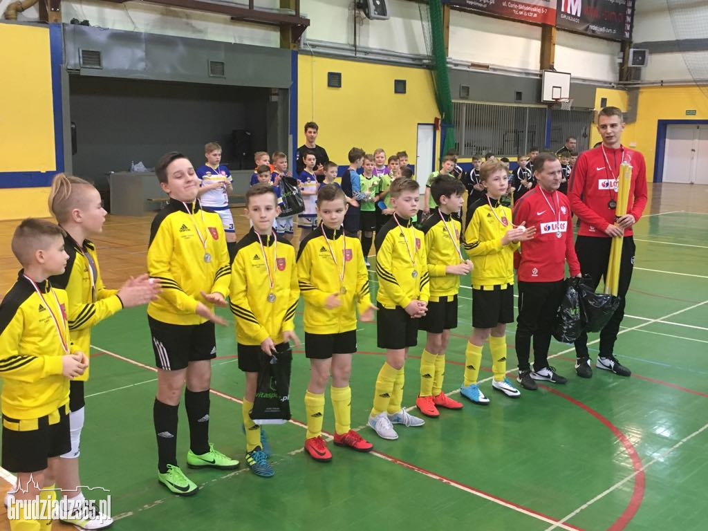 Halowy Turniej Piłki Nożnej VITASPORT Junior D2 Cup 2018