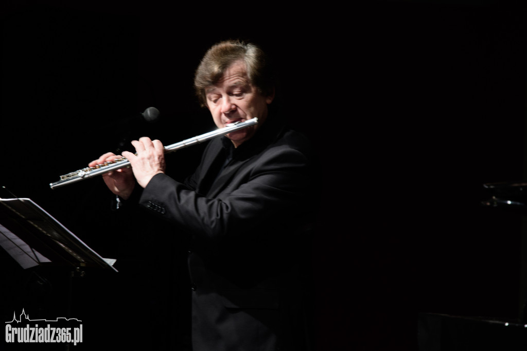 Koncert Niedzielny-Solo i w duecie