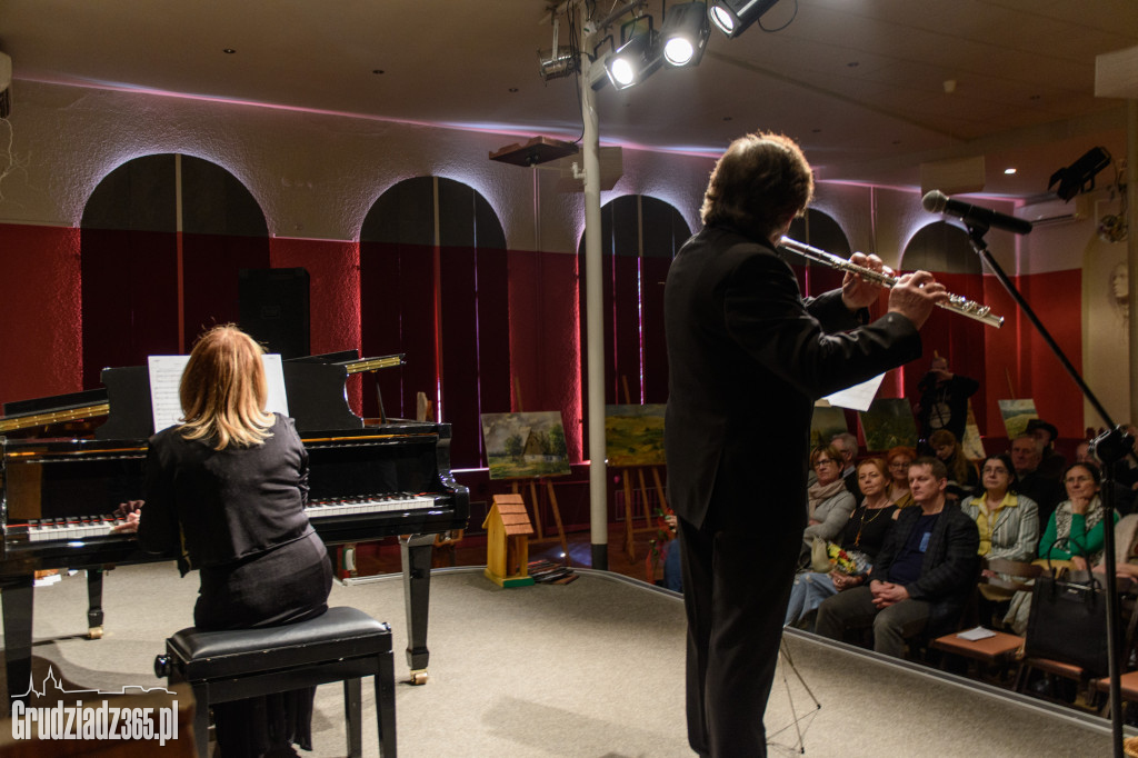 Koncert Niedzielny-Solo i w duecie