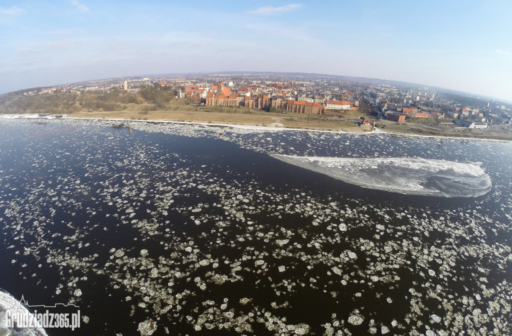  Panorama Grudziądza zimą