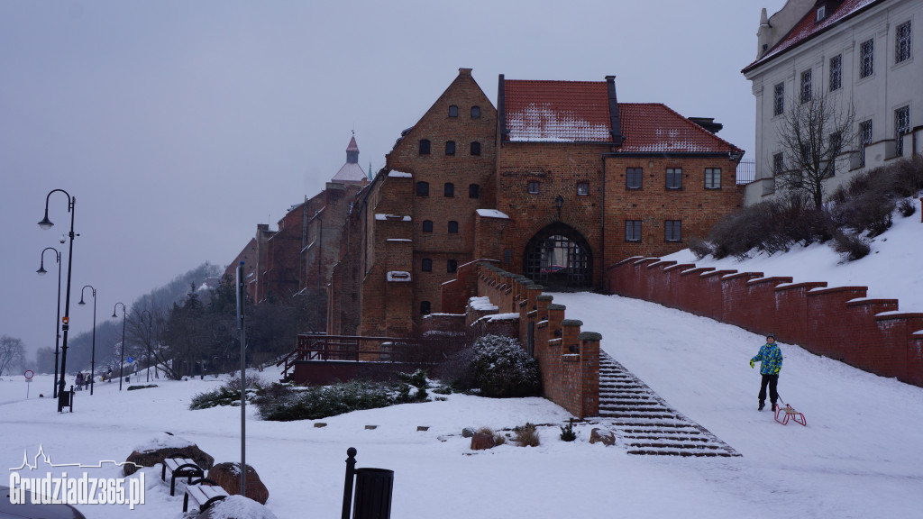  Panorama Grudziądza zimą