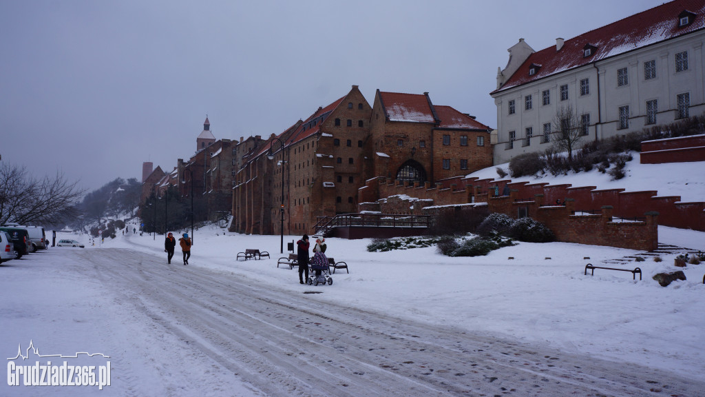  Panorama Grudziądza zimą
