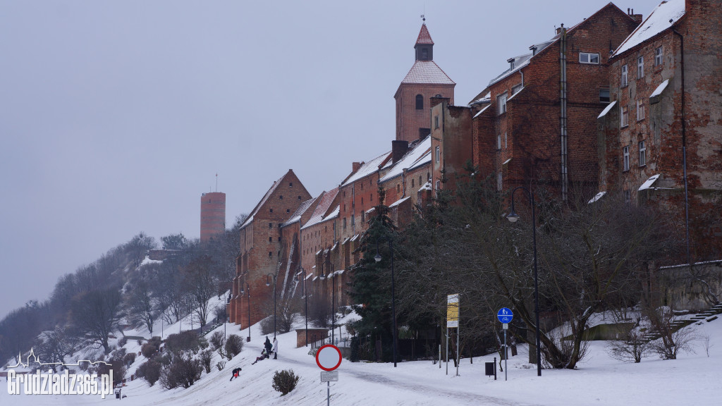  Panorama Grudziądza zimą