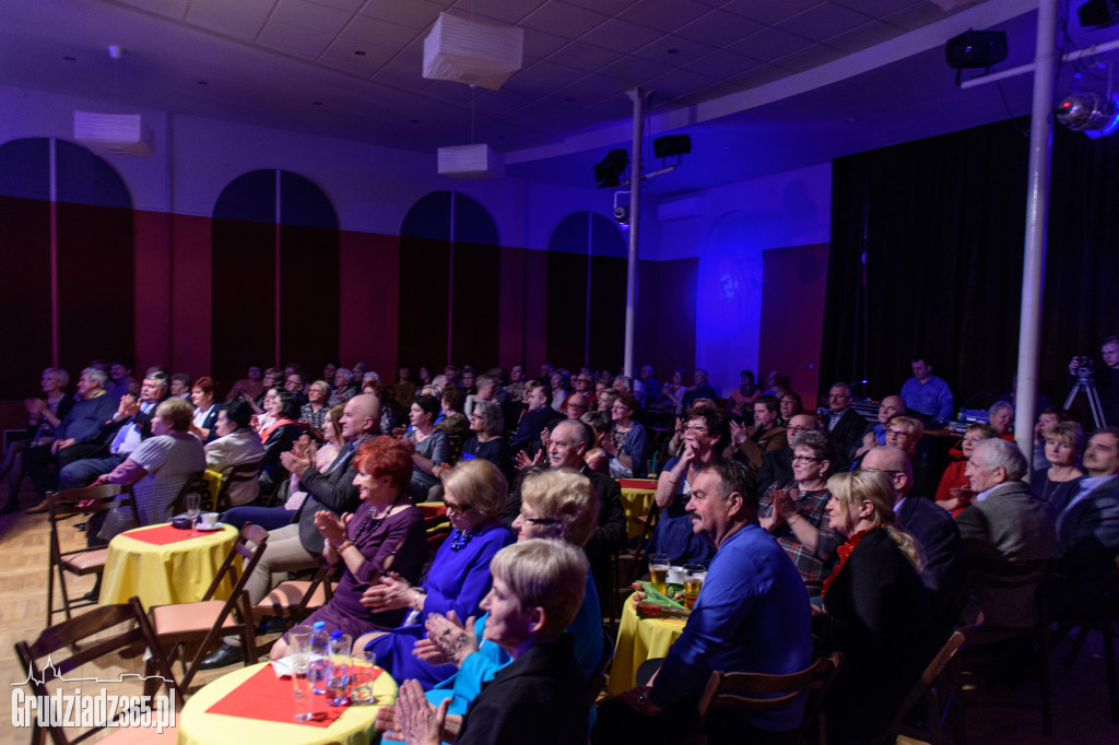 Śpiewające fortepiany - Dzień Kobiet