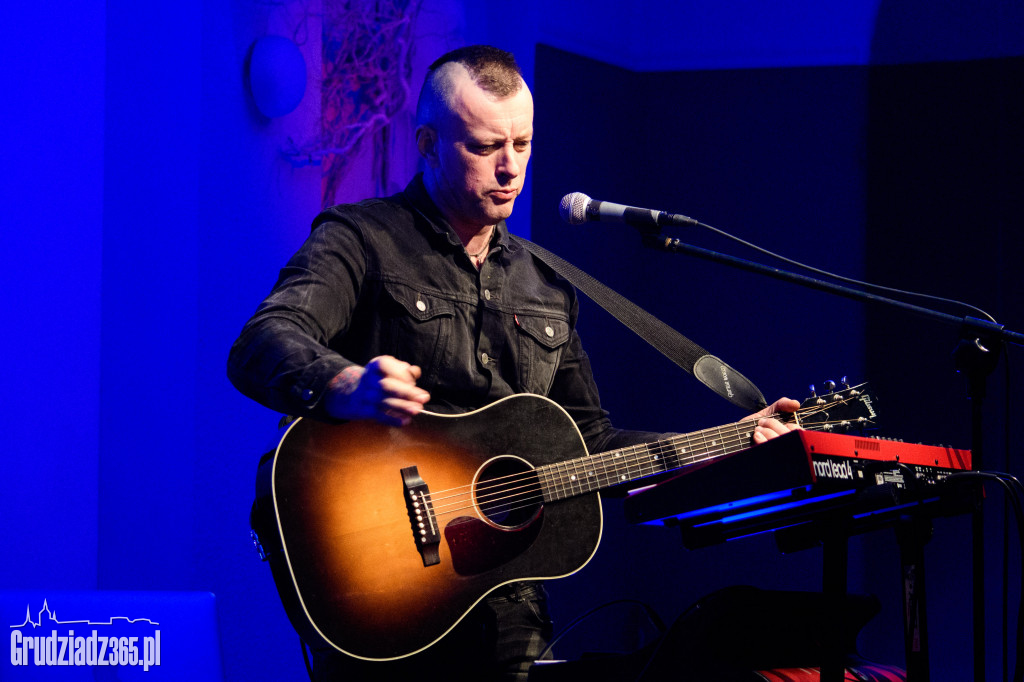 Patrz więcej - koncert Tymona Tymańskiego
