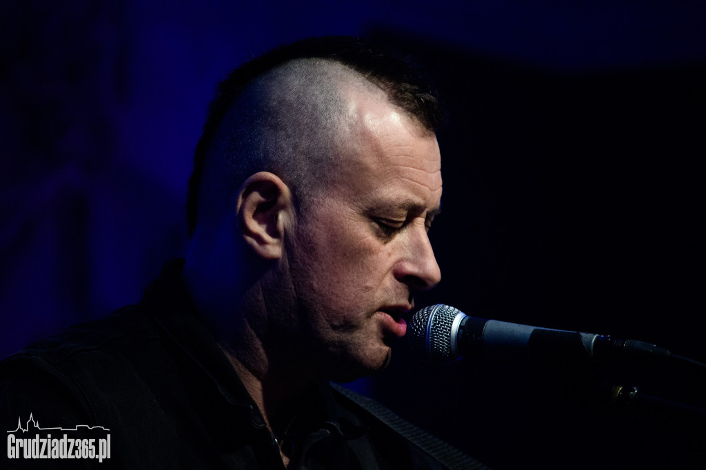Patrz więcej - koncert Tymona Tymańskiego