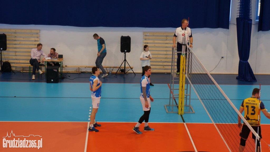 KS Stal - GKS Stoczniowiec