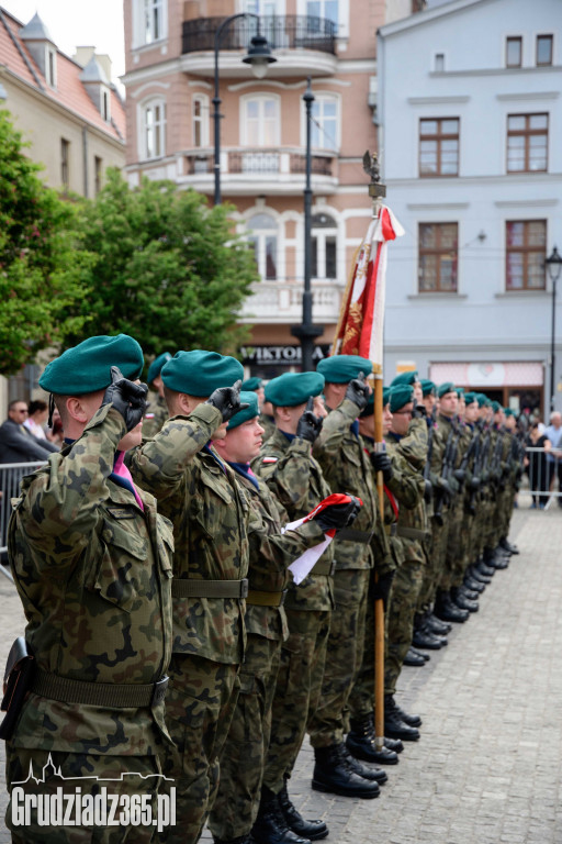 Obchody 3 Maja na Rynku Głownym