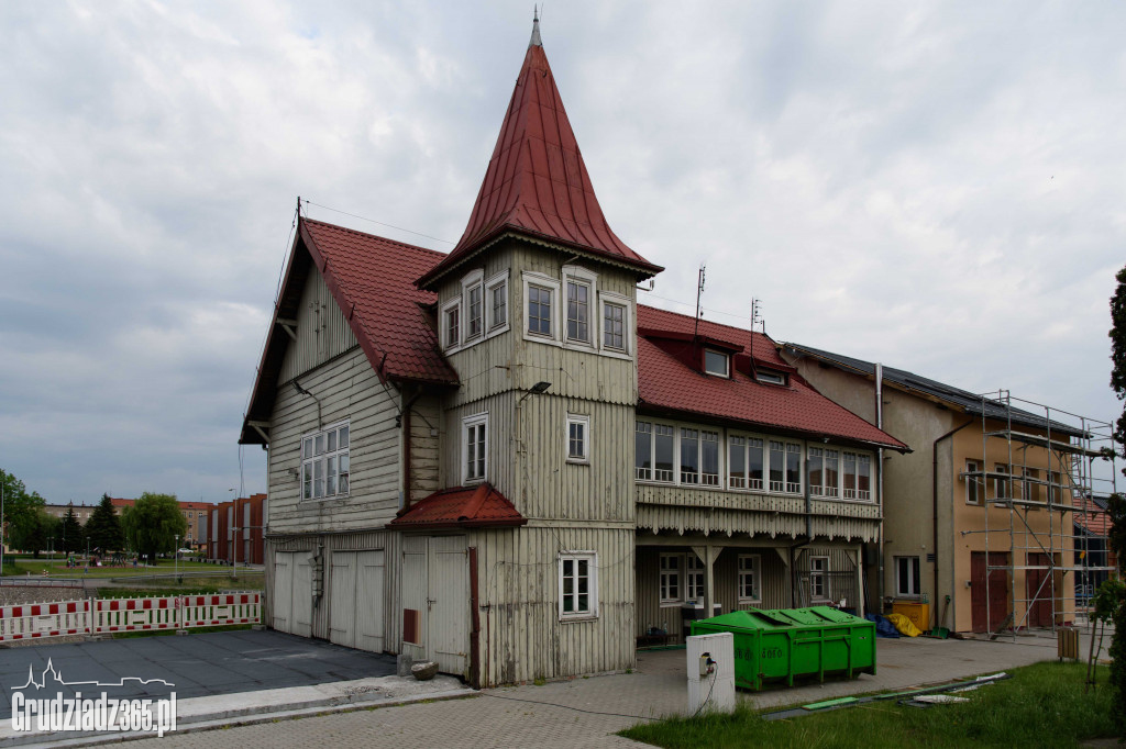 Remont budynku wioślarzy
