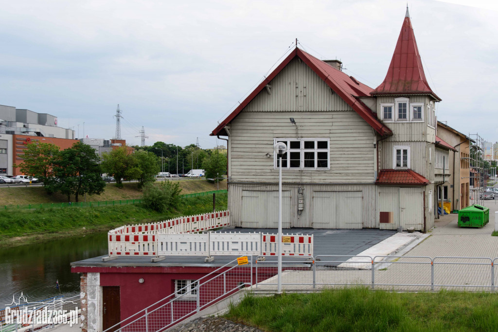 Remont budynku wioślarzy