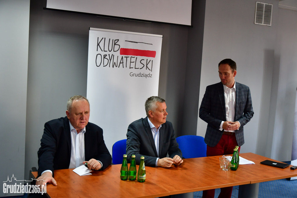 Klub Obywatelski: spotkanie z obronnością w tle