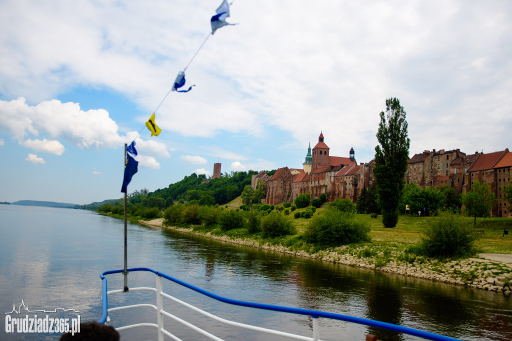Pokaz statku Basia który będzie pływał po Wisle