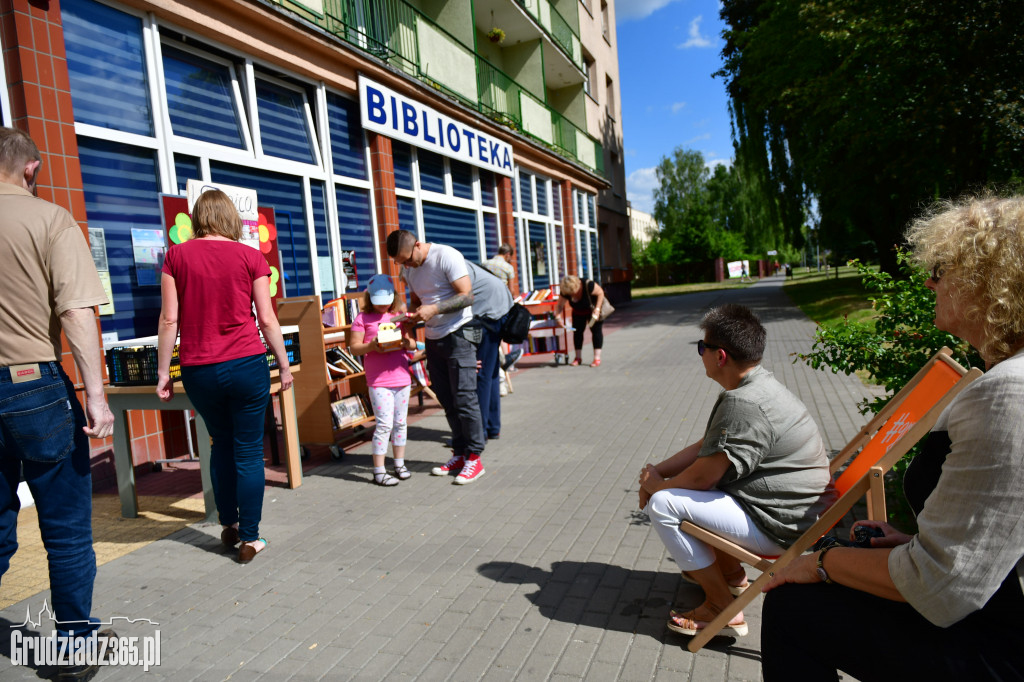 Happening czytelniczy - czyli książka uliczna