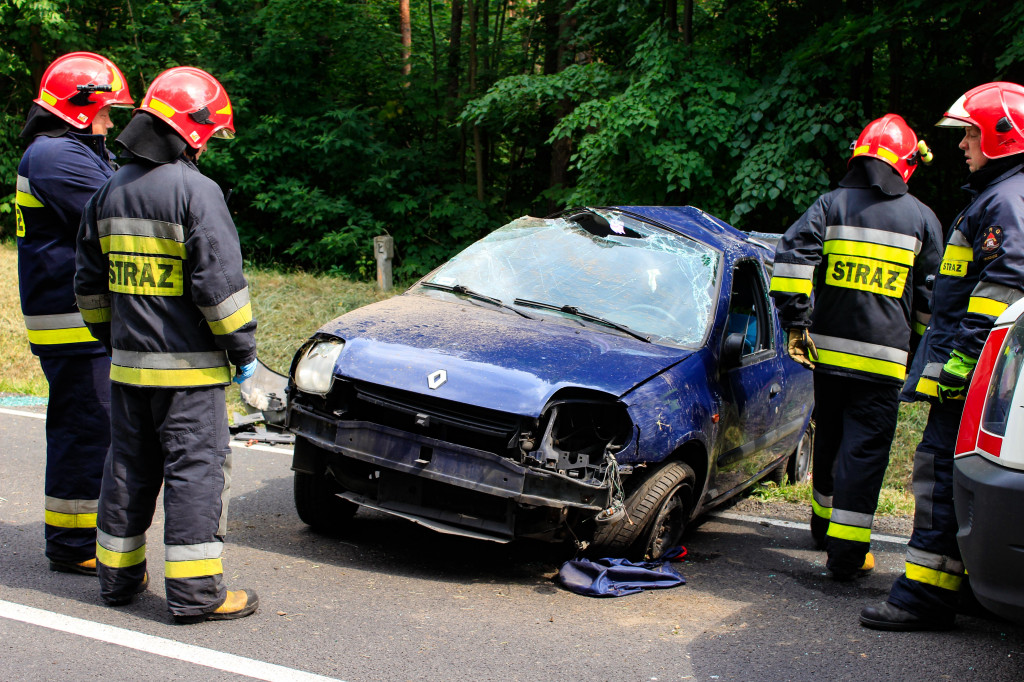 Wypadek na DK55 w Mokrem