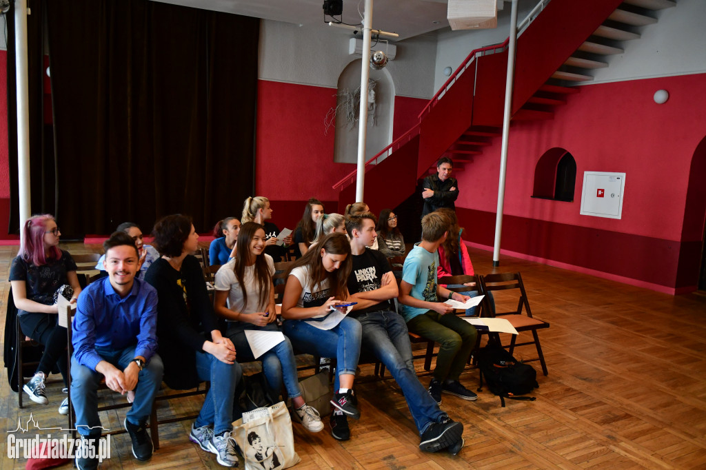 Zajęcia literacko-plastyczne w Bibliotece Miejskiej