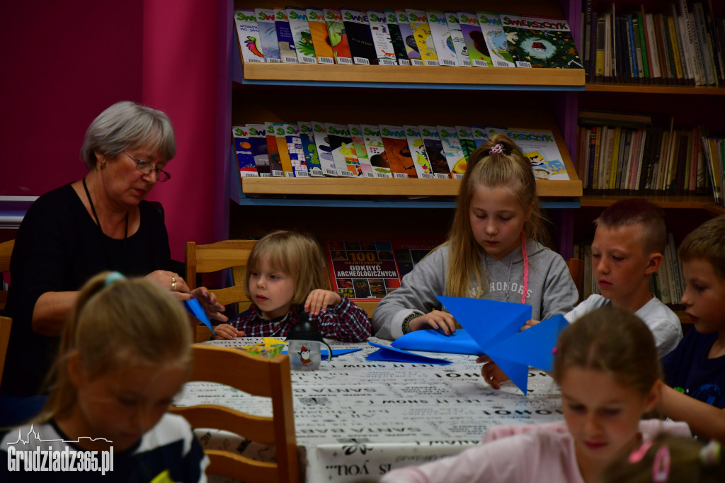 Zajęcia literacko-plastyczne w Bibliotece Miejskiej