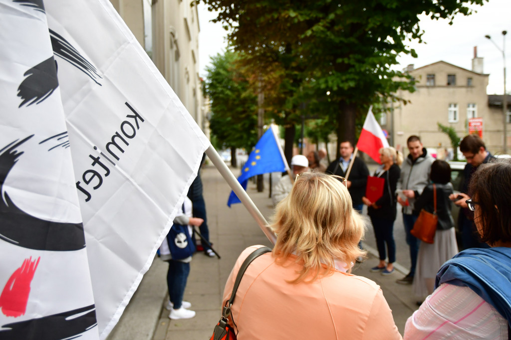 Protest w obronie polskich sądów