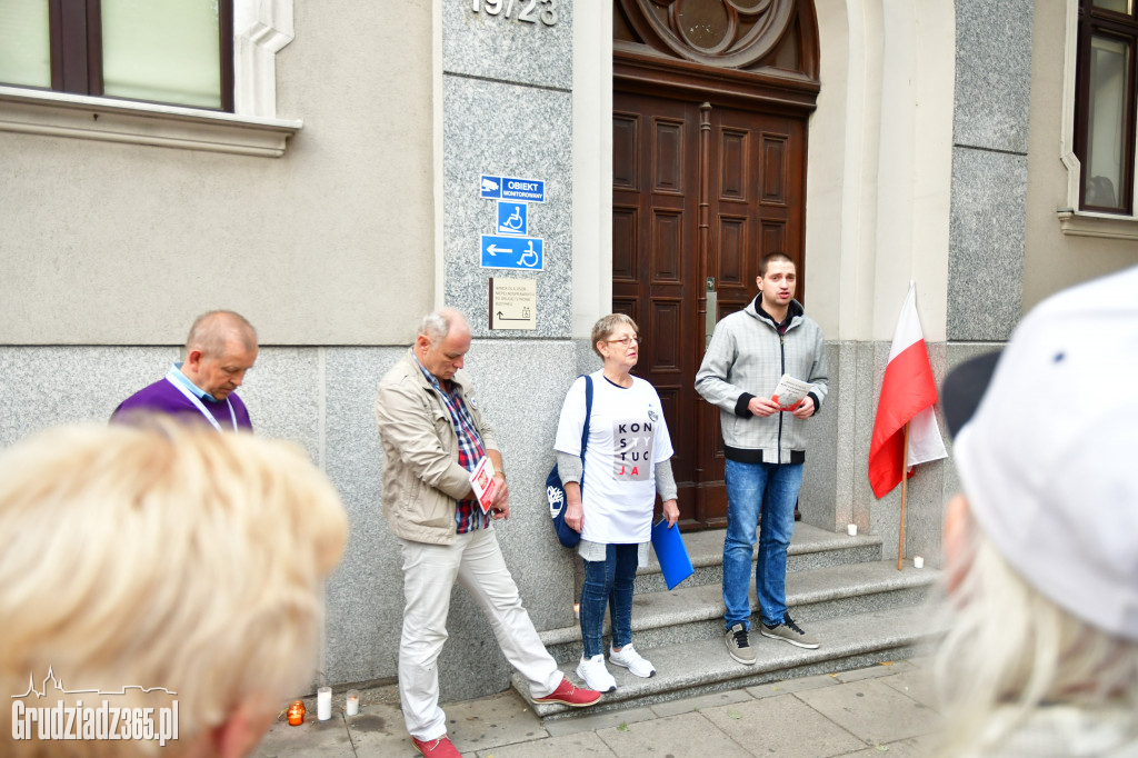 Protest w obronie polskich sądów