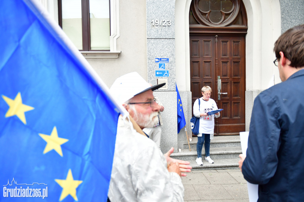 Protest w obronie polskich sądów