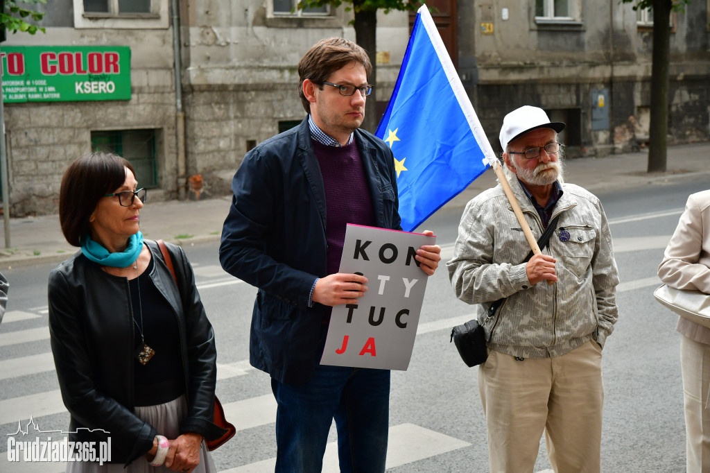 Protest w obronie polskich sądów