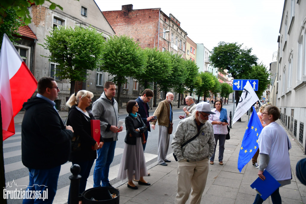 Protest w obronie polskich sądów