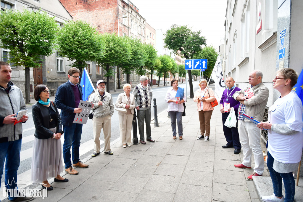 Protest w obronie polskich sądów