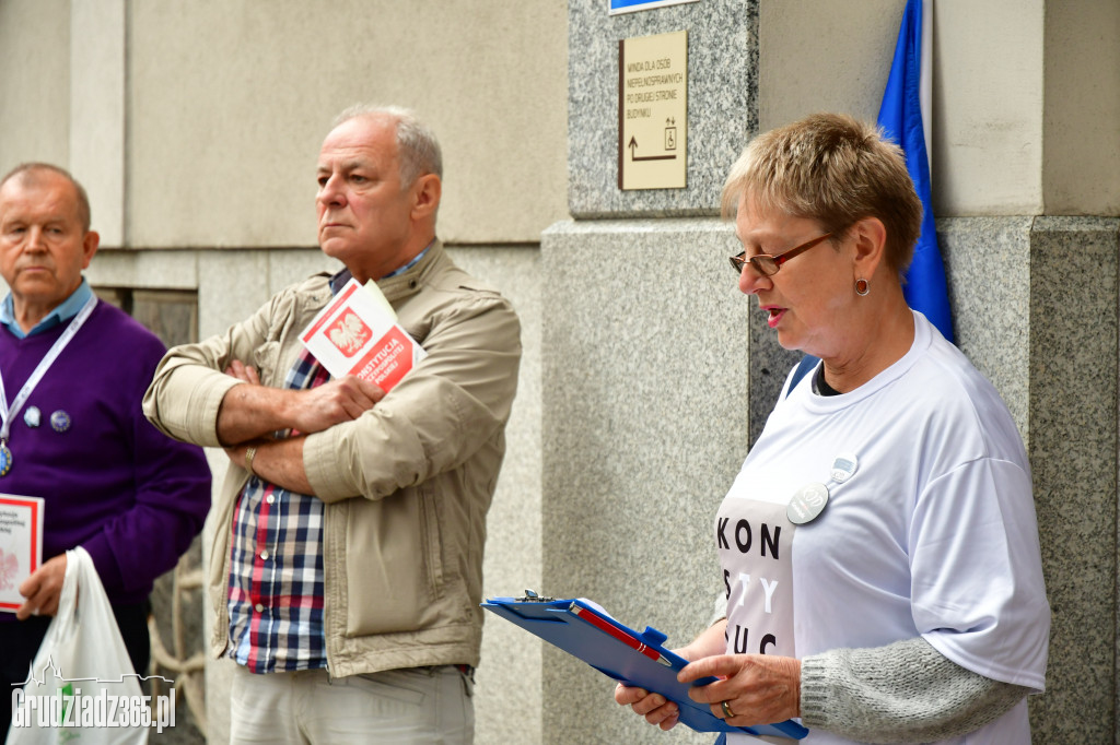 Protest w obronie polskich sądów