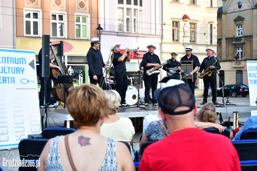 Jazz na Grudziadzkim rynku koncert DIXIE TEAM