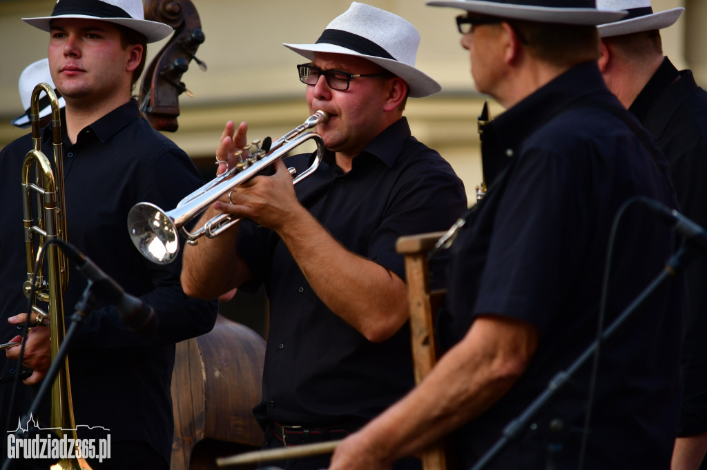 Jazz na Grudziadzkim rynku koncert DIXIE TEAM