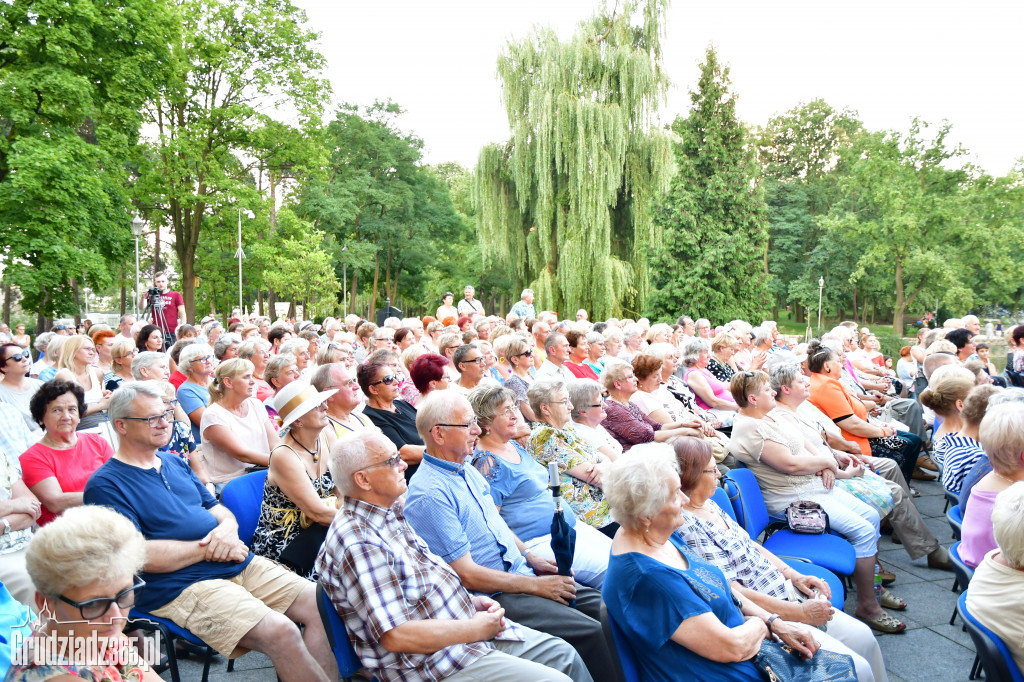 Koncert operetkowy w parku miejskim- Fotorelacja