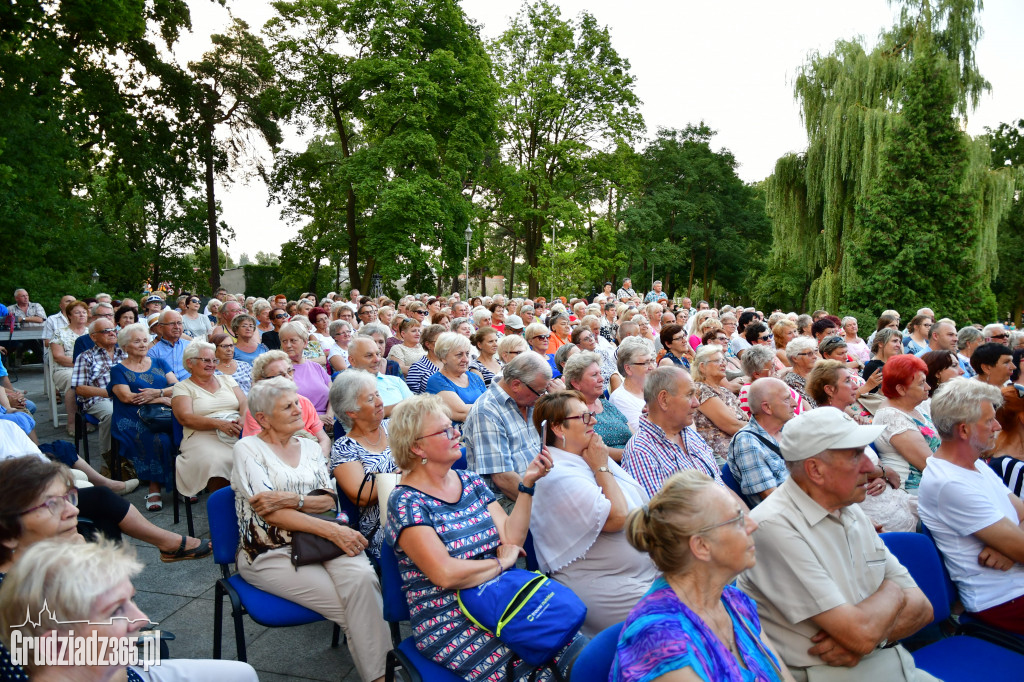 Koncert operetkowy w parku miejskim- Fotorelacja