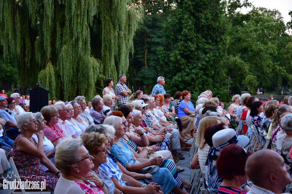 Koncert operetkowy w parku miejskim- Fotorelacja