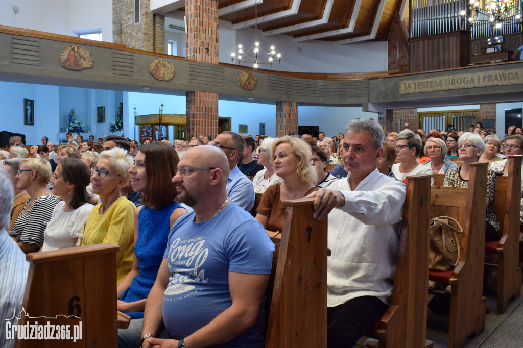CHESTER BURKE Jr&Company:koncert gospel- Fotorelacja