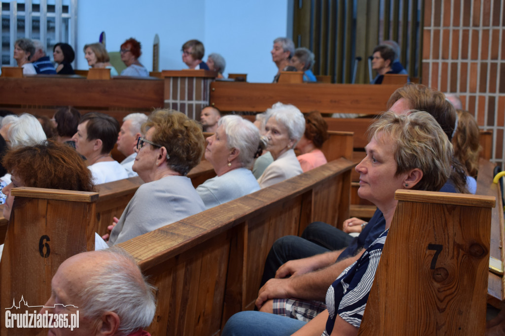CHESTER BURKE Jr&Company:koncert gospel- Fotorelacja