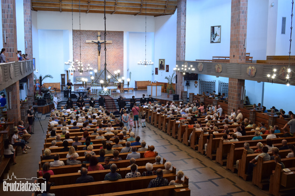 CHESTER BURKE Jr&Company:koncert gospel- Fotorelacja