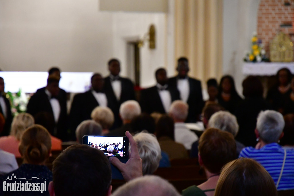 Concert Chorale Texas- Lato na starym mieście