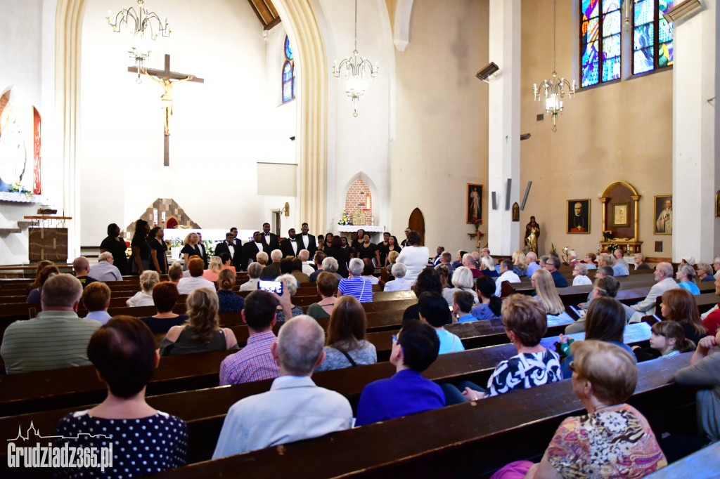 Concert Chorale Texas- Lato na starym mieście