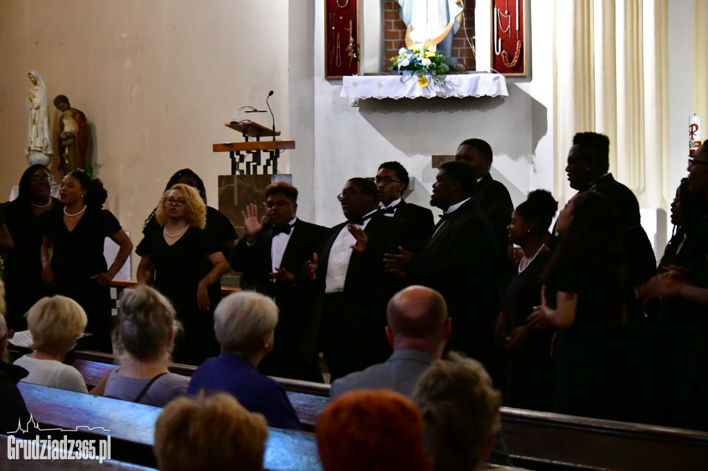 Concert Chorale Texas- Lato na starym mieście