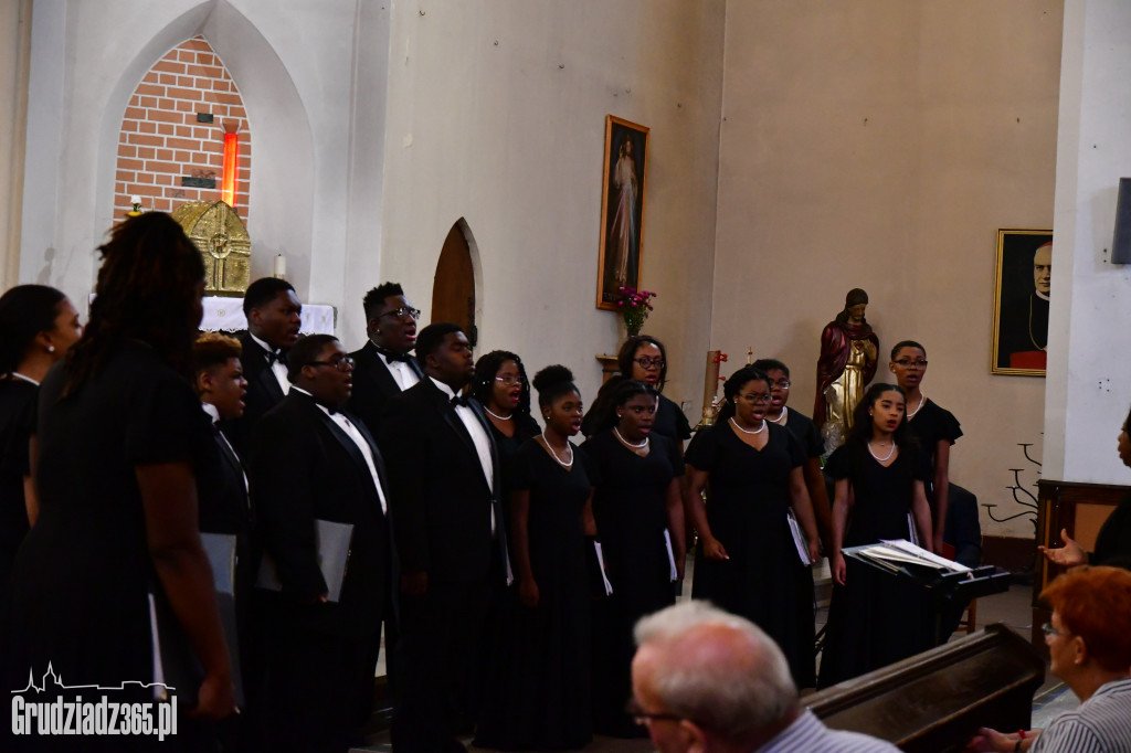 Concert Chorale Texas- Lato na starym mieście