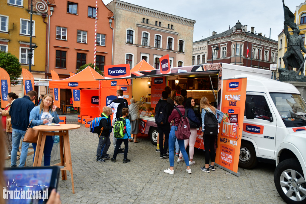 Śniadanie z radiem ZET na Rynku w Grudziądzu