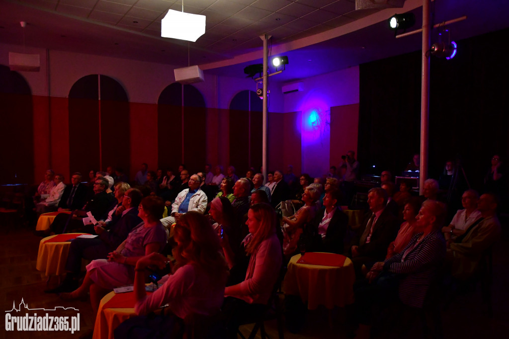 Wieczór artystyczny Sztuka- Muzyka- Poezja