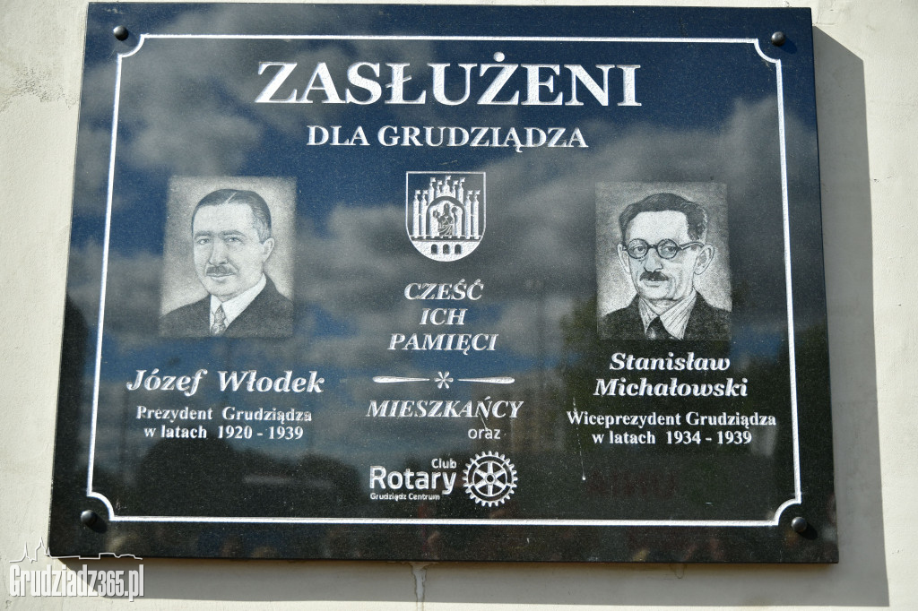 Odsłonięcie tablicy Włodka i Michałowskiego