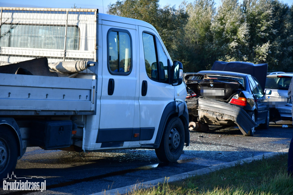 Wypadek na trasie średnicowej w kierunku Tarpna