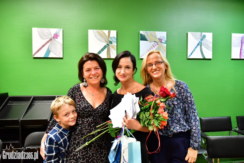 Malarstwo i poezja- Ważki i Cela