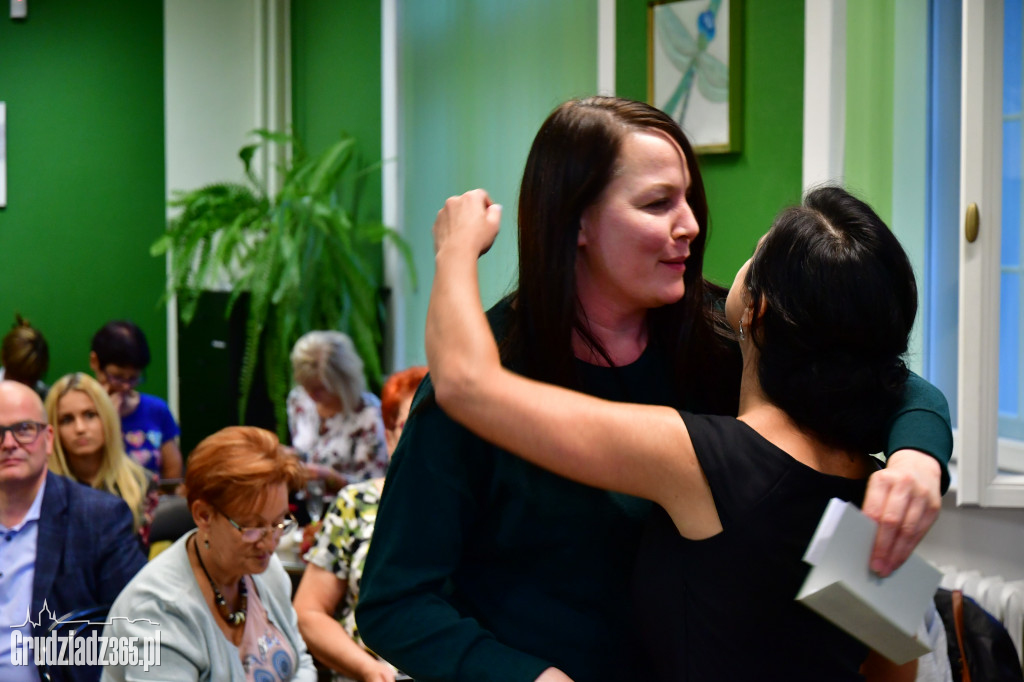 Malarstwo i poezja- Ważki i Cela