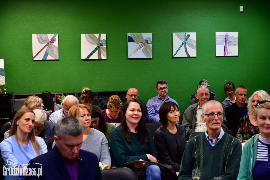 Malarstwo i poezja- Ważki i Cela