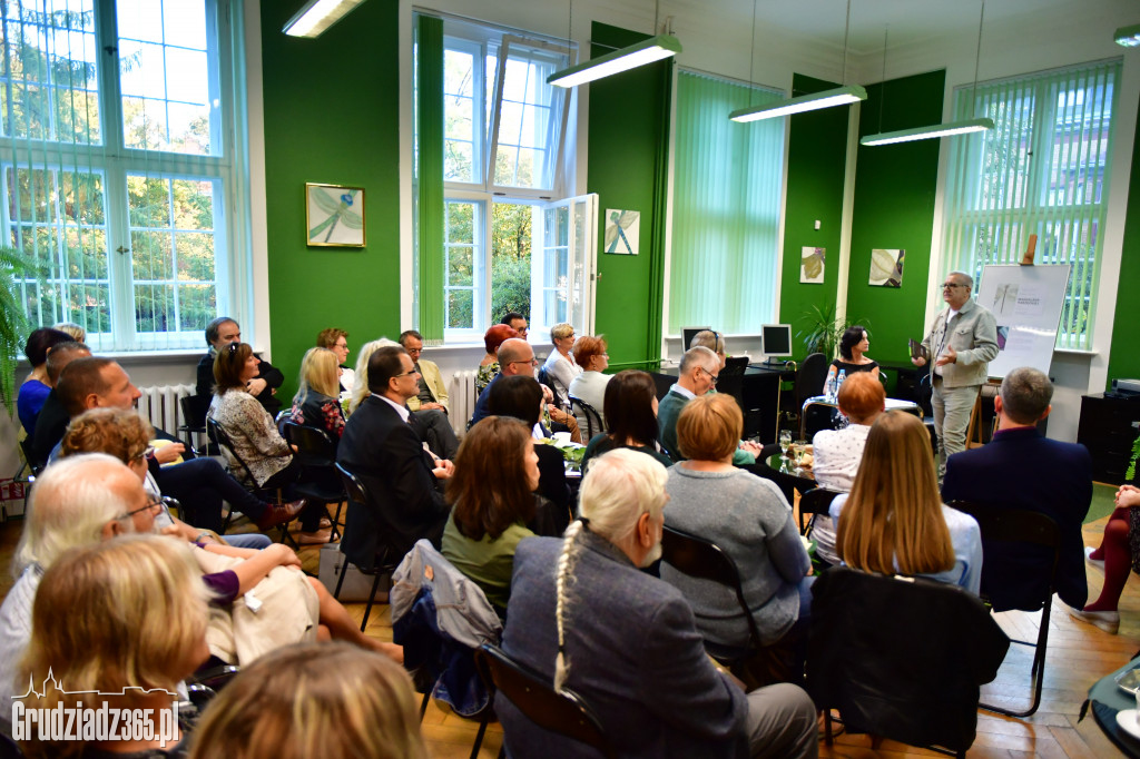 Malarstwo i poezja- Ważki i Cela